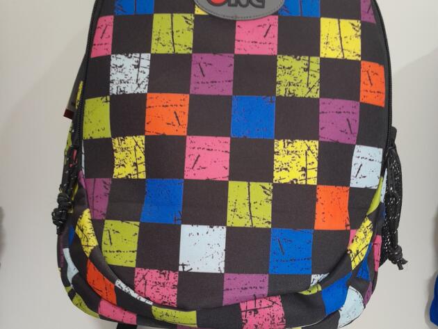 ΣΧΟΛΙΚΗ ΤΣΑΝΤΑ