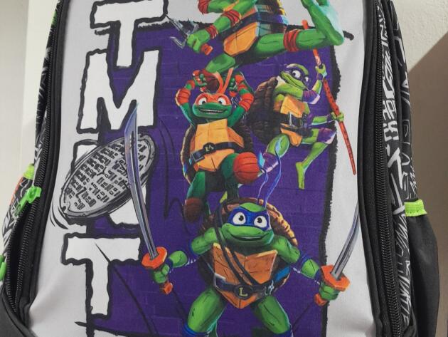 ΣΧΟΛΙΚΗ ΤΣΑΝΤΑ